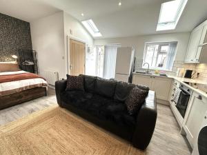 Brain Properties Limited - Garden flat with Parking near QA Hospital