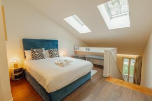 Elegant Marques Duplex by Vacationy