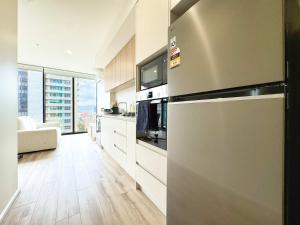 New & Spacious Studio Apt Opposite Central Market