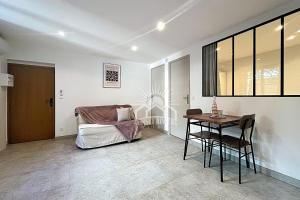 THE LAVENDER NEST I For 3 By Sunset