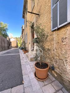 THE LAVENDER NEST I For 3 By Sunset