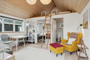 Holiday Home With Lake In Mols Bjerge