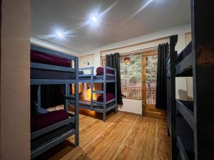 The Woodpecker Inn Jibhi