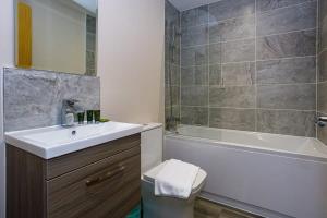 Modern 1 Bed Apartment in Manchester Sleeps 3