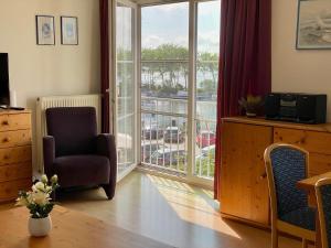 Orth B16 - toller Hafen-und Ostseeblick