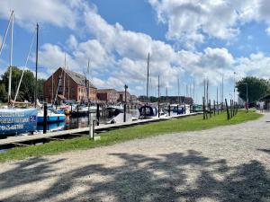 Orth B16 - toller Hafen-und Ostseeblick