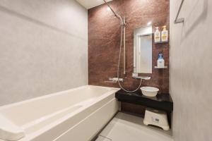 Just a short walk 黒門市場2min 道頓堀 心斎橋Glico Sign Dotonbori Guesthouse 自安居