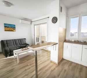 Lumineux T2 proche de la Mer avec Clim & Central