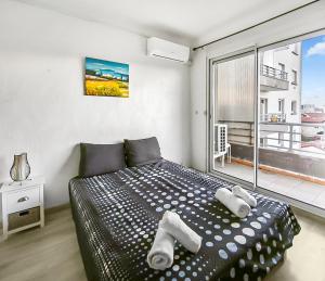 Lumineux T2 proche de la Mer avec Clim & Central