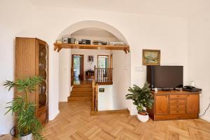 Villa Beskidzka 100 - SAUNA & BALIA z Jacuzzi Widok na góry i jezioro żywieckie