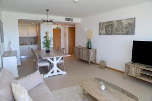 Snazzy Varandas do Castelo One-Bedroom Apartment sleeps 2 person