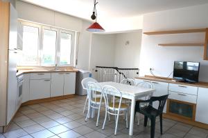 Trilocale a 50mt dal mare di Marcelli - M006