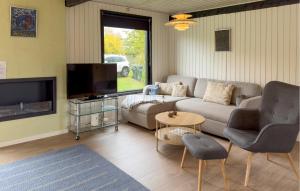 3 Bedroom Stunning Home In Grenaa