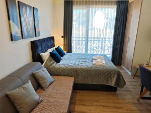 Harmony, Residence Hill A85