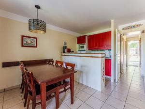 Appartement 5 pers, piscine, proche golf à Biscarrosse - FR-1-521-260