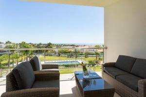 Snazzy Varandas do Castelo One Bedroom Apartment with Sea View sleeps 2persons