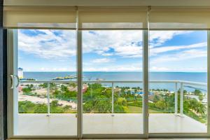 Beach Front Apartment with beach access AMARA