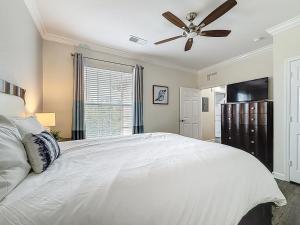 Comfy Tuscana Resort Stay