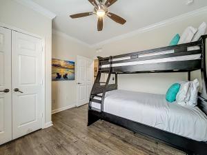 Comfy Tuscana Resort Stay