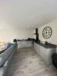 Adalienes Retreat Flat 2