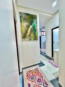 Quiet Central Home Near Beach - High Speed WiFi, Free Parking & Private Entry