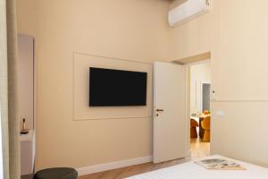 DEZA Luxe Colosseum View 2BR 2BT Modern Style