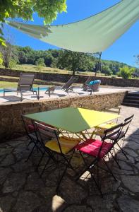 La rivière maison piscine emplacement idéal