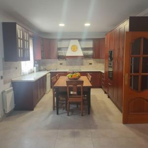 Costa Dorada Villa - Pool BBQ Beach 5min