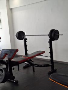 Golden Mango Heights - Urban Family Suite - One Bedroom Apartment - Restaurant, Workspace, City Views, Fast WiFi, Sauna, Fitness Facilities, Secure Parking And Kids Play Area