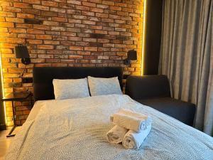 Riverside Industrial Studios - SAUNA - GYM -air-conditioning-SPA-FITNESS