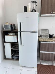 Apartamento na Praia Grande na Aviação - Varanda Gourmet com churrasqueira, WiFi - Ar Condicionado - Estacionamento e vista para o Mar - Acomoda ate 6 pessoas