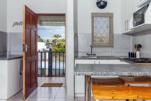 The Bridge, Apartment 67