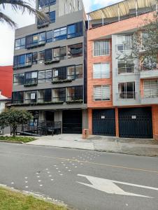 Modern loft in Usaquén , Clinica Santa Fé