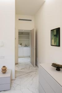 Luxury Milan Apartment - Penthouse in Historic City Center