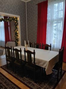 Varpaisjärven vanha pappila