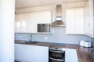 Modern flat with stunning views in Kensington