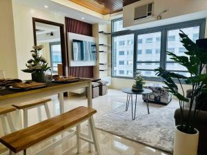 Studio in Eastwood City with Free Pool, Parking & Netflix