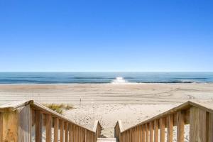 Barefoot Blessings Formerly Living in Paradise