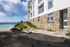 49 St Nicholas Court