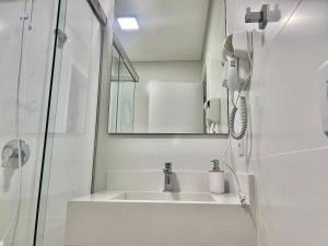 Maravilhoso! Apto na Praia Grande! CD01J