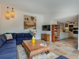 3 Bed in Brixham 90614