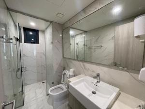 Hommit - Căn hộ View hồ 2 phòng ngủ, 2 vệ sinh, Masteri B- Vinhomes Smartcity