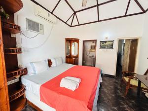 Sarojeni Apartments and Rooms