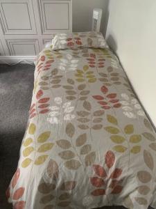 Chestnut Lodge - a woodland escape near the city!