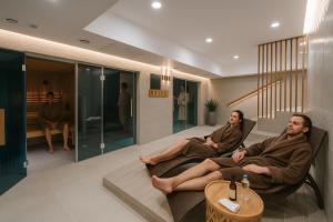 Riverside Industrial Studios - SAUNA - GYM -air-conditioning-SPA-FITNESS