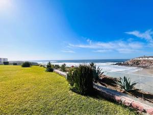 Casa M - Private Beach near Papas n Beer!