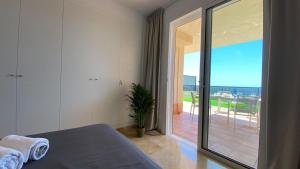 Apartment Overlooking on Atlantic Ocean