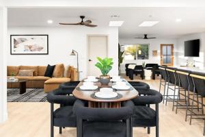 5 BR with Heated Pool, Fire Pit, BIG Backyard in Paradise Valley