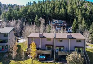 EagleVail Getaway -Ski Golf and Relax in Hot Tub