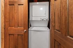 Summit 104D Beautiful 3BR, 2BA condo in The Summit at Snowshoe